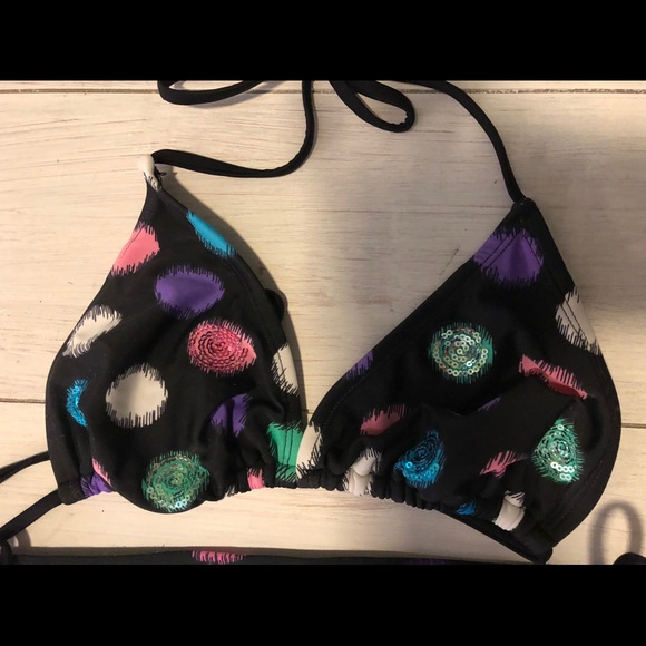 String bikini - Picture 2 of 3